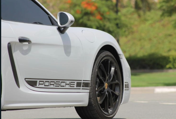 Porsche 718 Boxster
