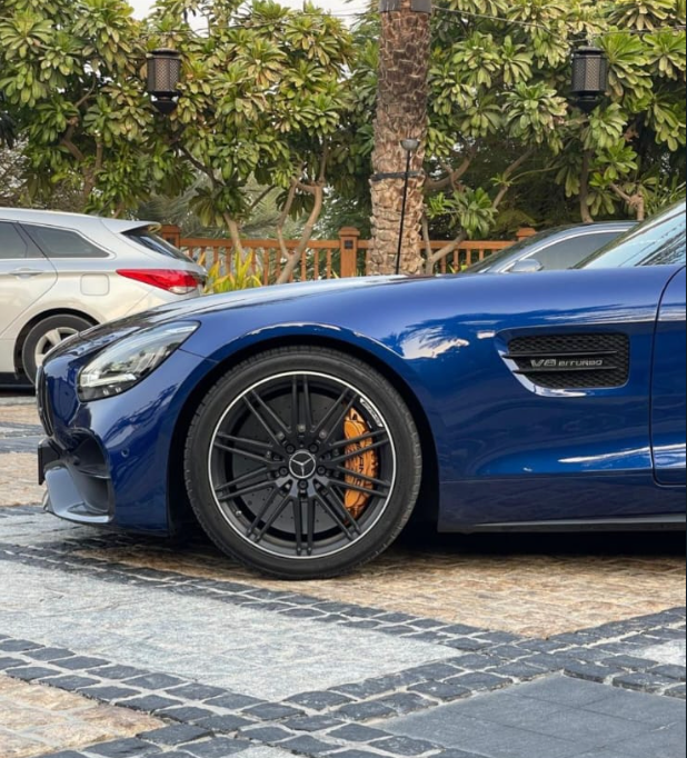Mercedes GTS