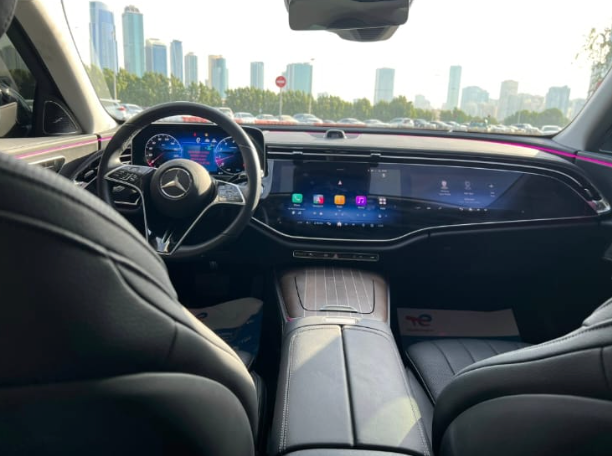 Mercedes E350
