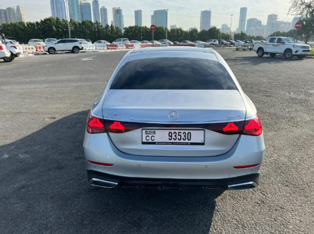 Mercedes E350