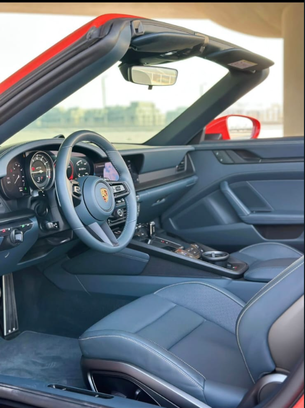 Porsche Carrera 911 4GTS Spider